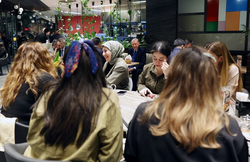 Cumhurbaşkanı Erdoğan'dan kafe sürprizi - 2