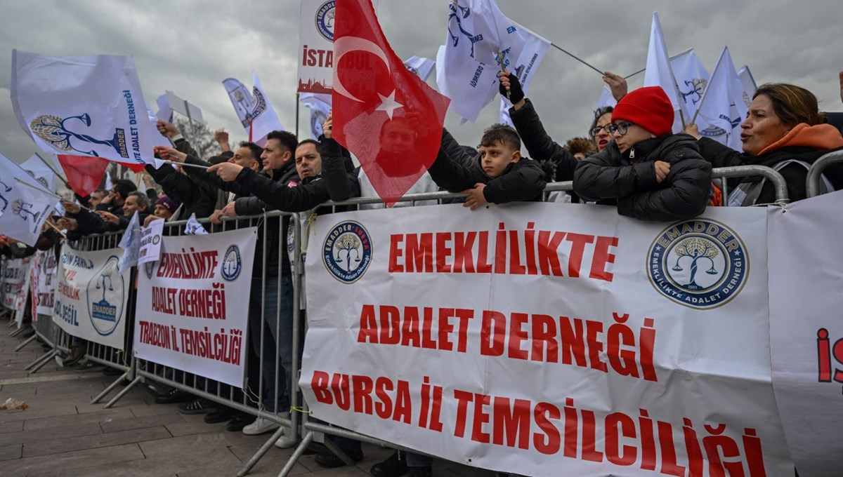 Ankara'da kademeli emeklilik mitingi