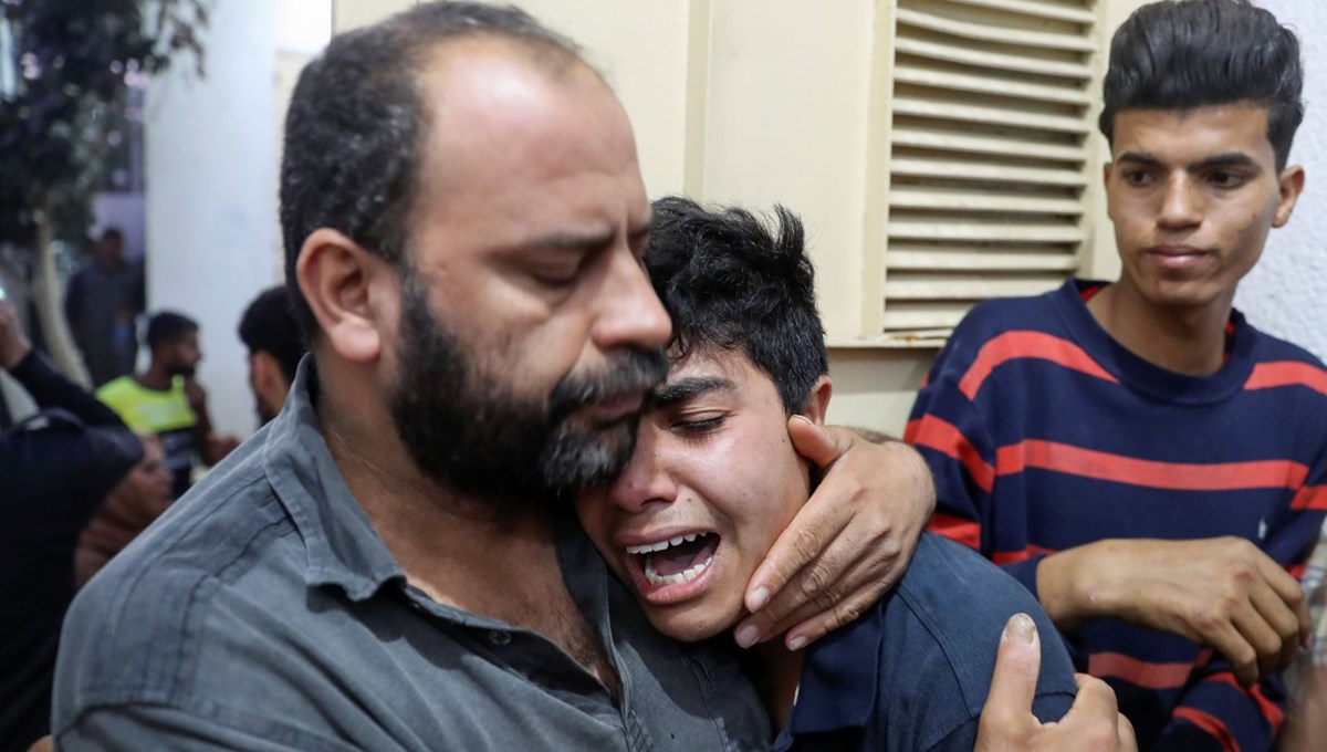 İsrail'den Gazze'ye saldırı: 9'u çocuk 24 Filistinli hayatını kaybetti
