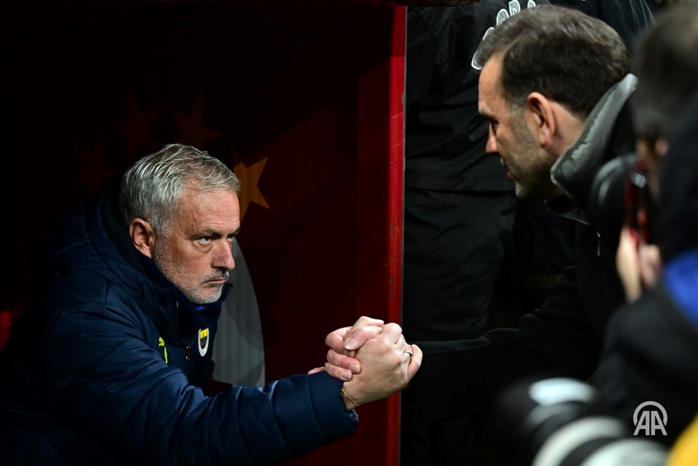 Jose Mourinho ve Okan Buruk'a derbi faturası: 8 maç men ve para cezaları kapıda! - 3