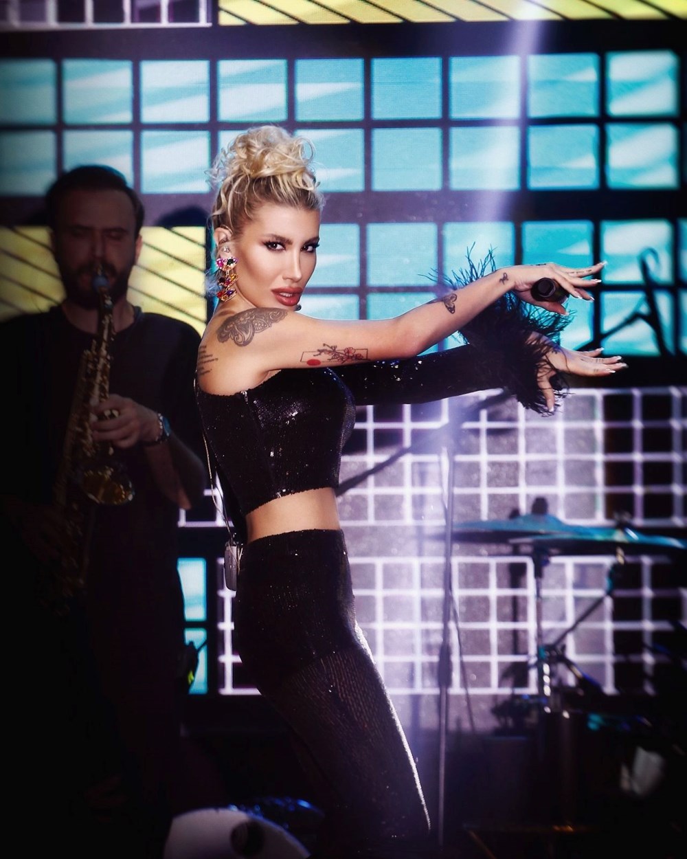 Ceylan Ertem, Hadise ile İrem Derici'yi hedef aldı: Kabul etsek mi acaba? - 3