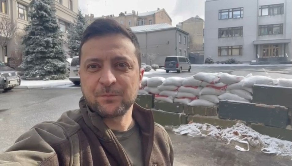 Zelenski: Savaş bitmeli, müzakere masasına oturmalıyız