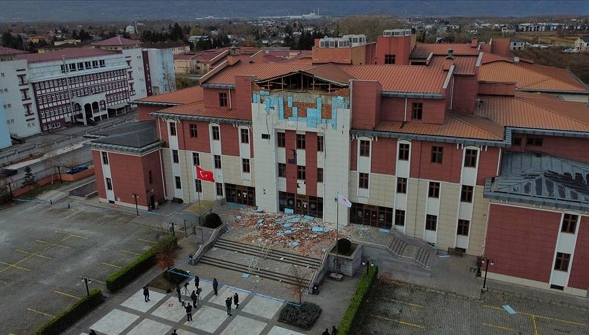 Düzce Adliyesi'ndeki hasara ilişkin açıklama Düzce Adliyesi'ndeki hasara ilişkin açıklama
