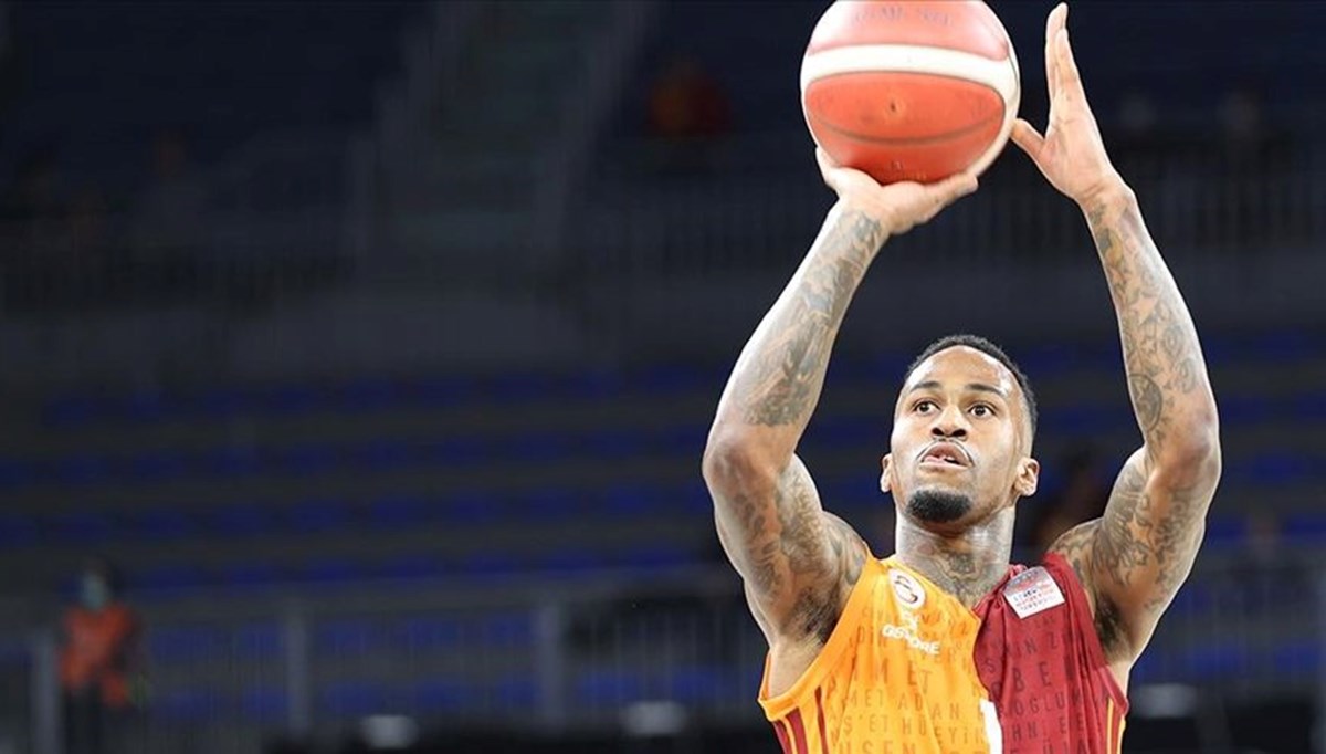 Dee Bost yeniden Galatasaray'da Dee Bost yeniden Galatasaray'da