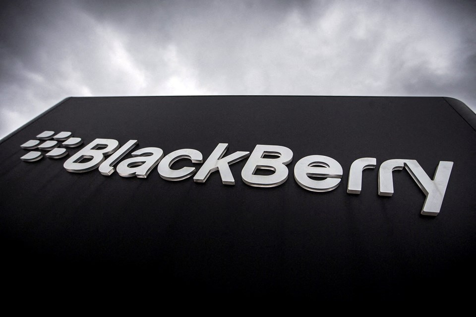 BlackBerry'nin patent hakları satıldı - 1