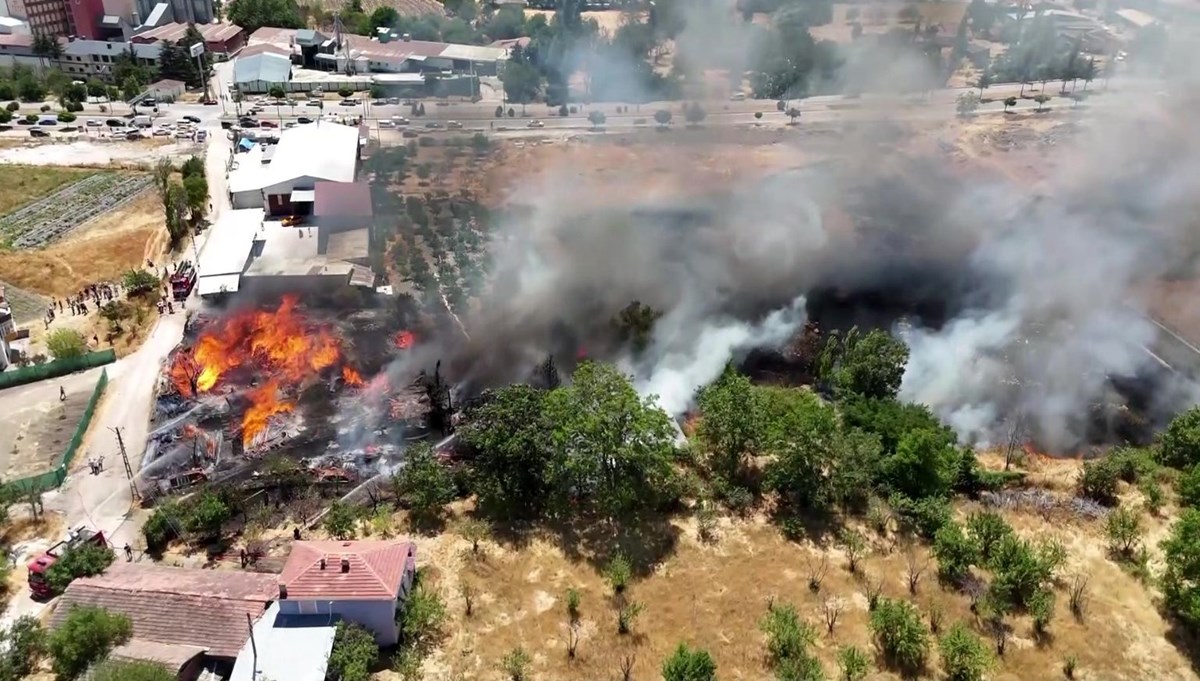 Amasya'da depo yangını Amasya'da depo yangını