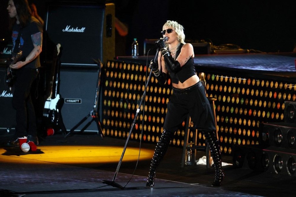 Yıldız isimlerin takipçi sayıları ve kazandıkları paralar: Ronaldo ile Messi arasında 84 milyonluk fark - 6