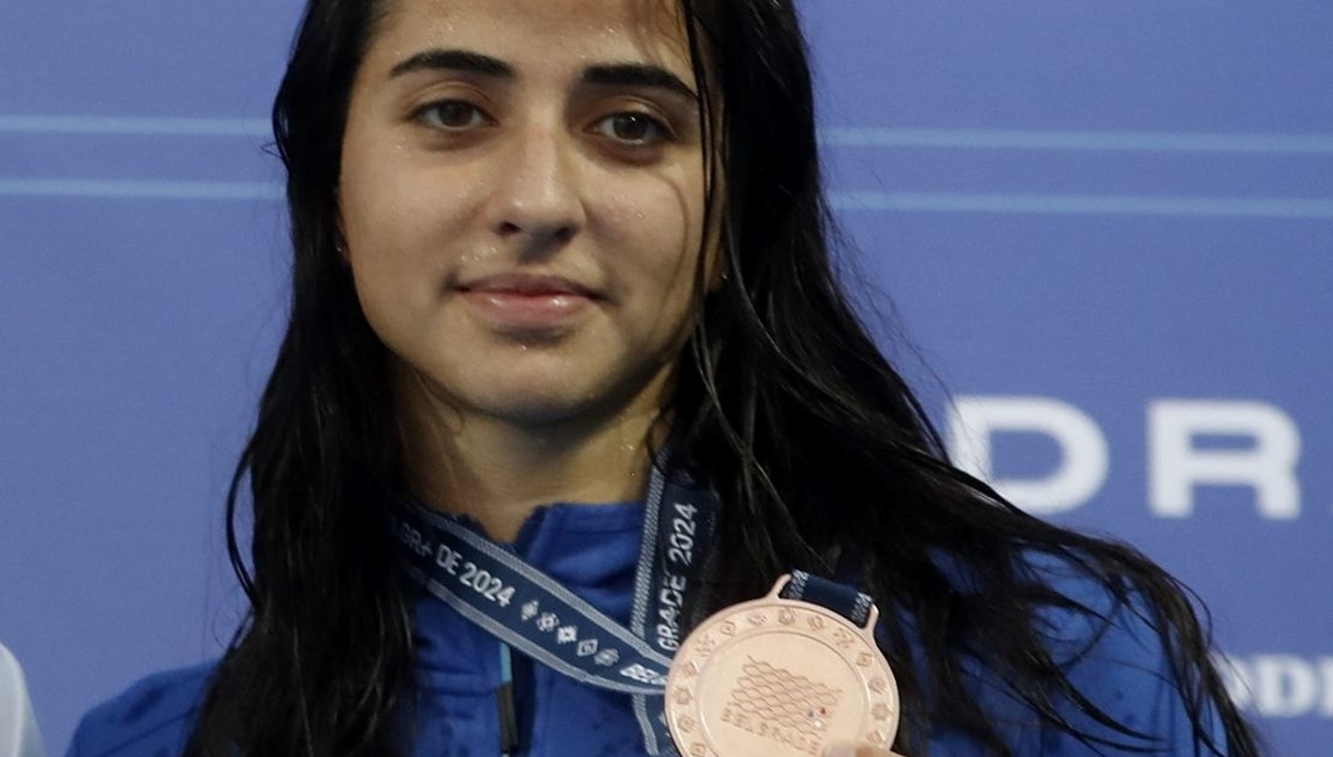 Milli yüzücü Deniz Ertan, Avrupa Şampiyonası'nda finale yükseldi Milli yüzücü Deniz Ertan, Avrupa Şampiyonası'nda finale yükseldi