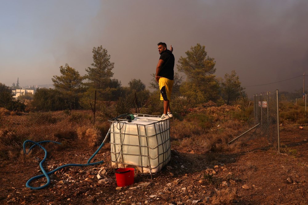 Yunanistan alevlerle boğuşuyor: Türkiye'nin gönderdiği uçaklar Atina'da - 7