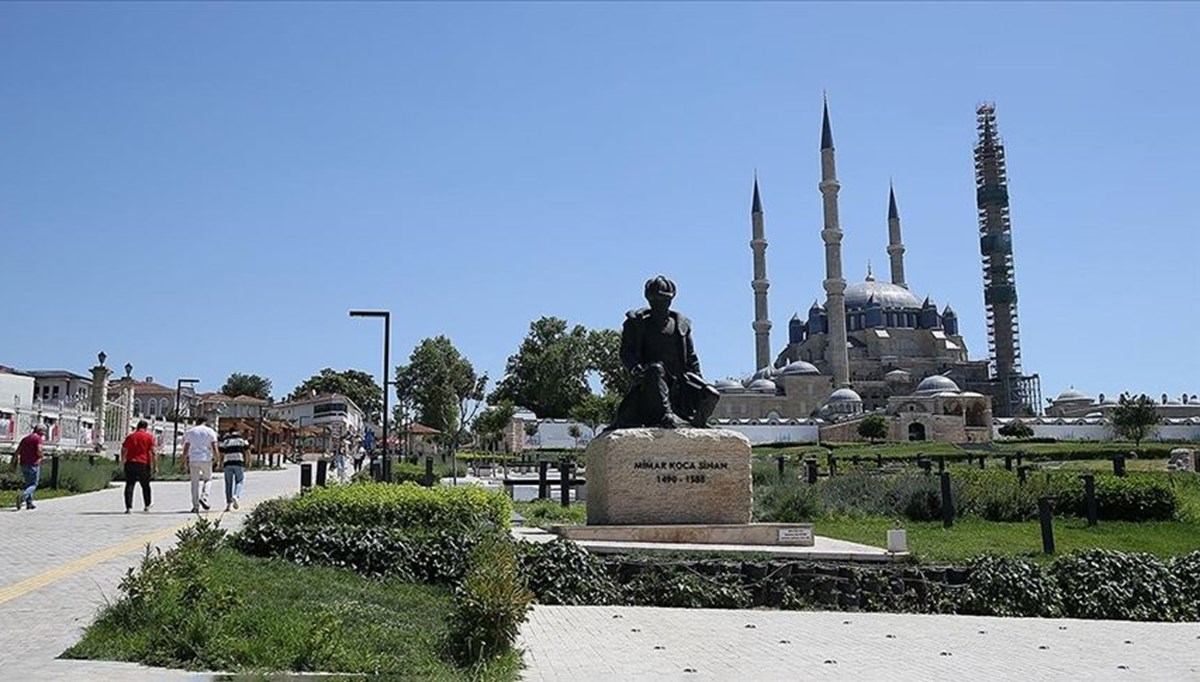 Selimiye Camisi'ni bayram tatilinde yaklaşık 15 bin kişi ziyaret etti
