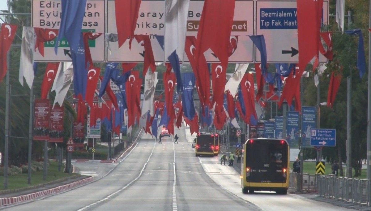 İstanbul'da bazı yollar trafiğe kapatıldı