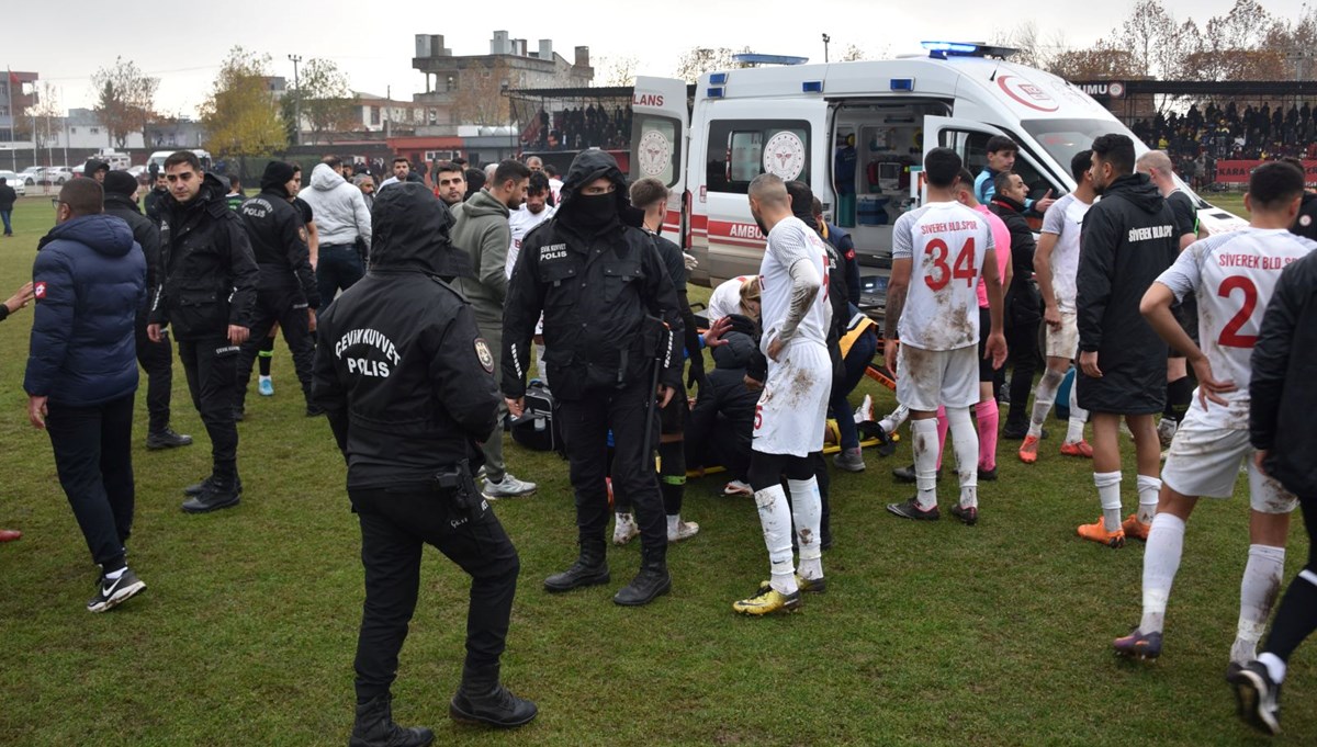 Şanlıurfa'da maç esnasında dili boğazına kaçan futbolcu hastaneye kaldırıldı