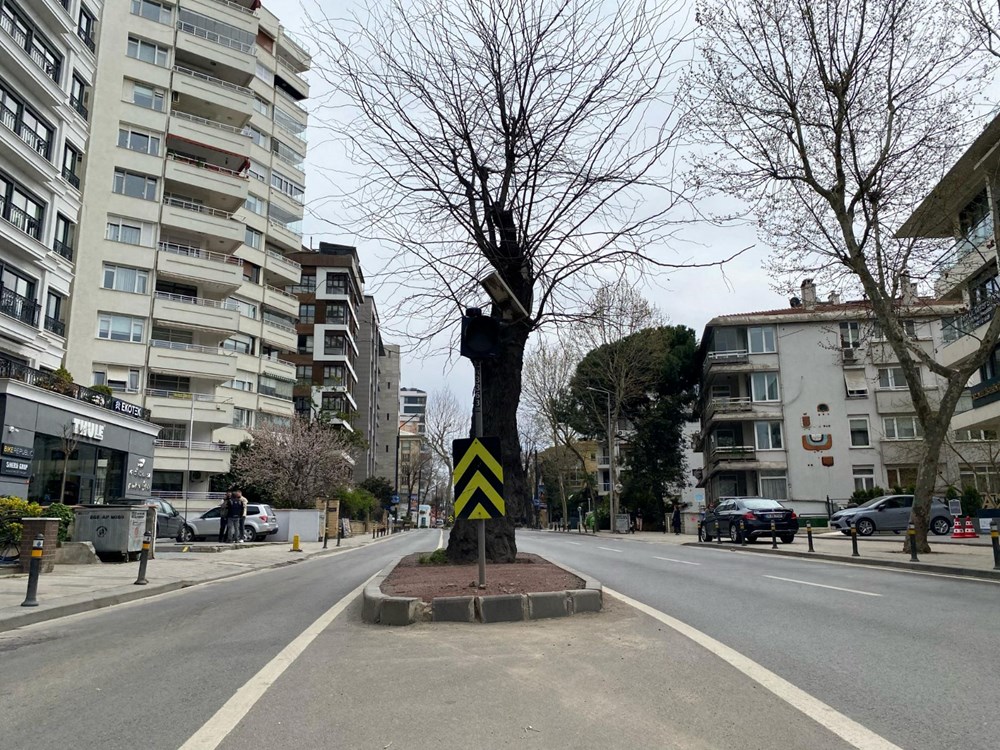 Kadıköy'ün Kâbus Sokağı: Birebir Noktası Neden Kaza Mıknatısı? 74 fOuMBmuKa0iR8 afgc4y3Q