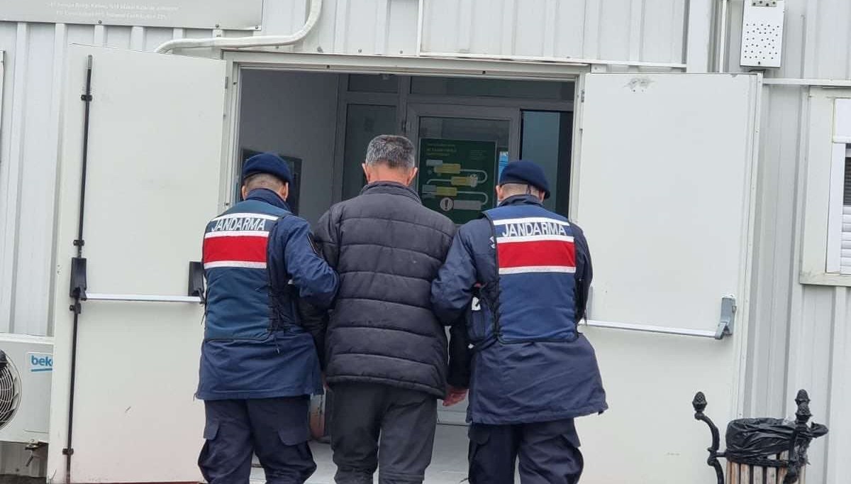 Interpol’un kırmızı bültenle aradığı şüpheli, Edirne’de yakalandı Interpol’un kırmızı bültenle aradığı şüpheli, Edirne’de yakalandı