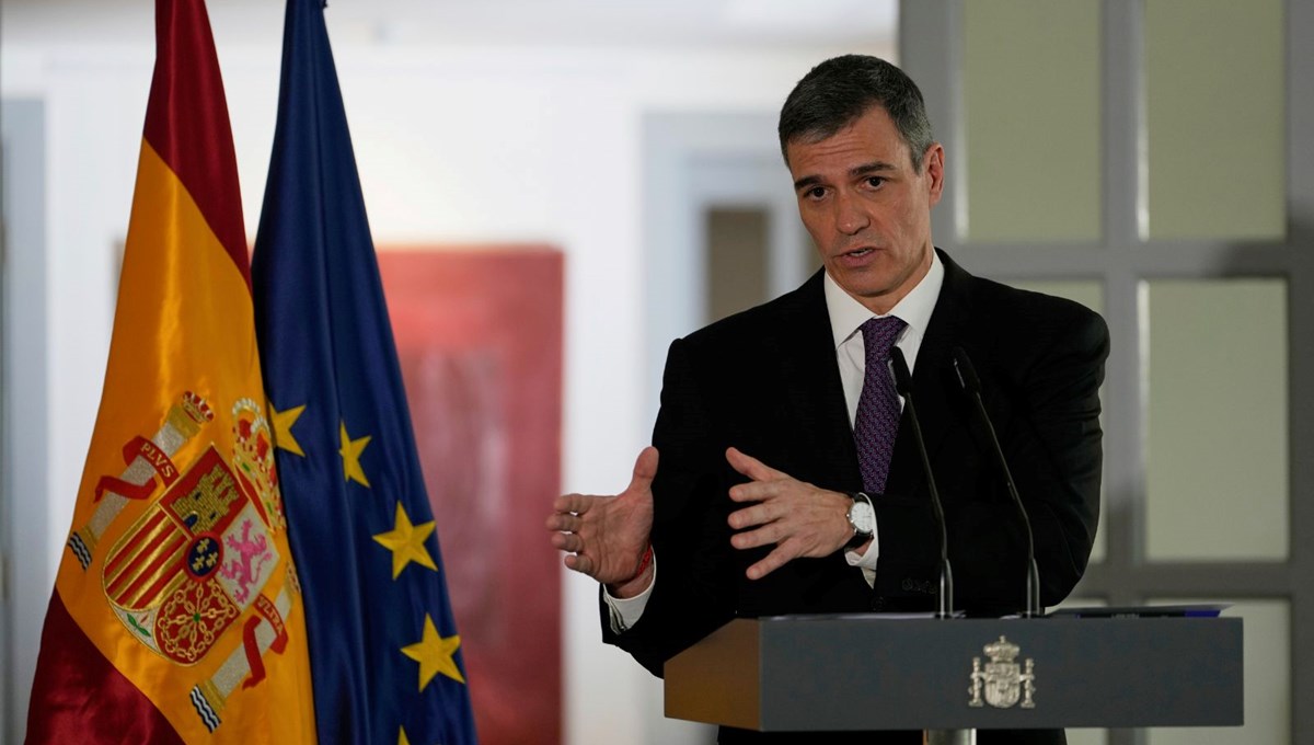 Sanchez'den iddialara yalanlama