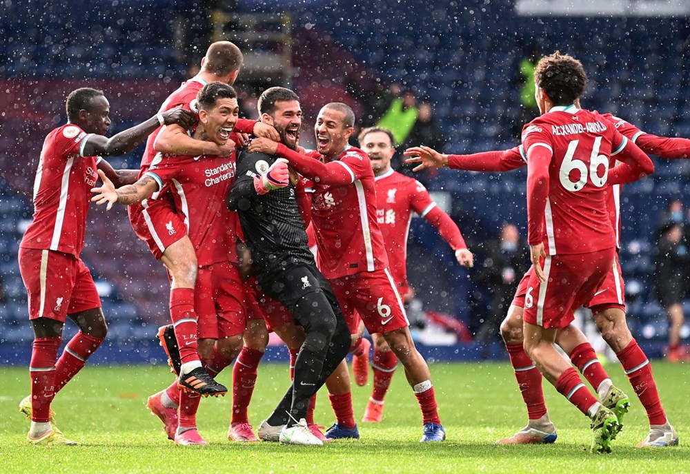 Premier Lig'de Liverpool, kaleci Alisson'un golüyle kazandı - 5