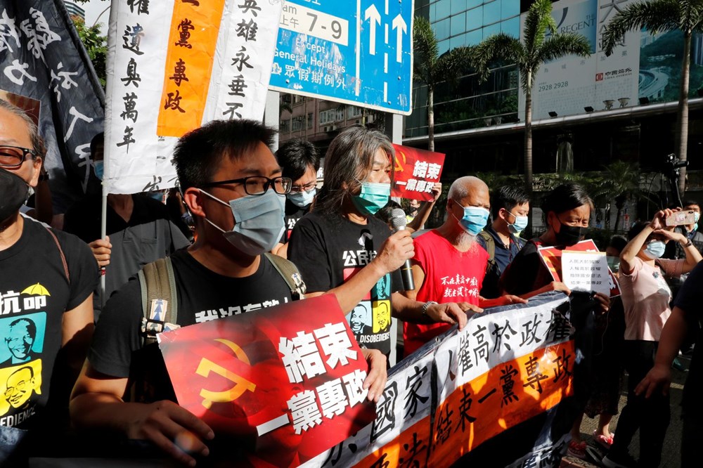 Yasa geçti, Hong Kong'da gözaltılar başladı - 6