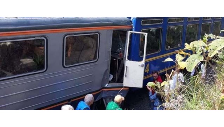 Peru'da iki tren çarpıştı: 23 yaralı