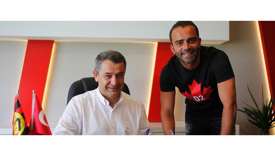 Semih Şentürk yeniden Eskişehirspor'da
