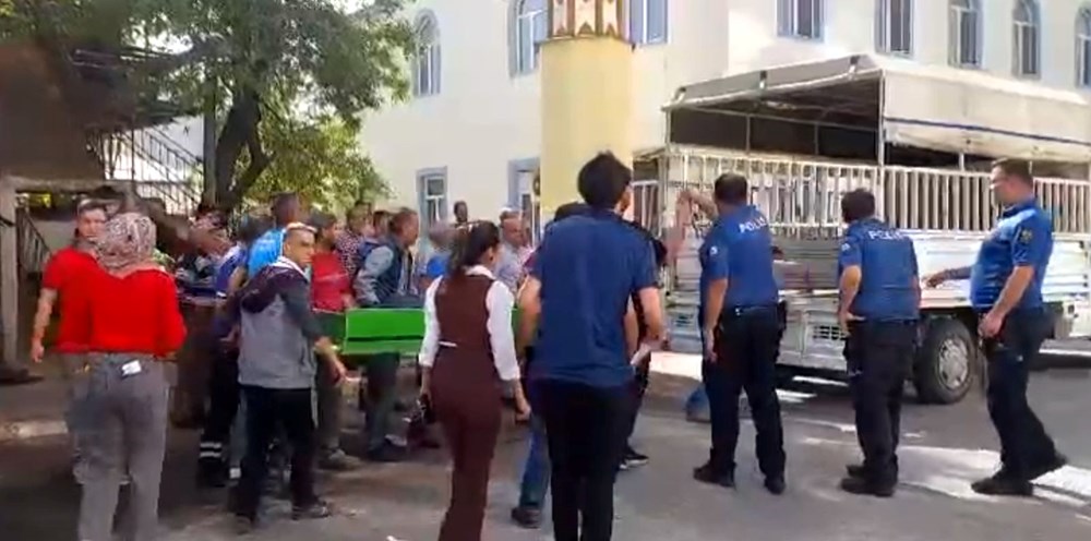 Antalya'da ilginç olay: Yaralıyı hastaneye tabutla götürdüler - 3