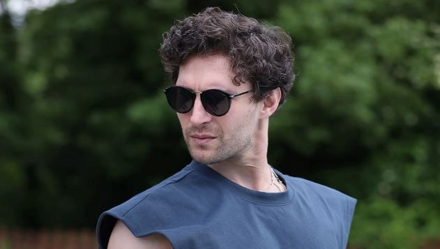 Bora Cengiz Nehir'in nişanlısı Arcan karakteriyle İnci Taneleri dizisinde (Bora Cengiz kimdir?)