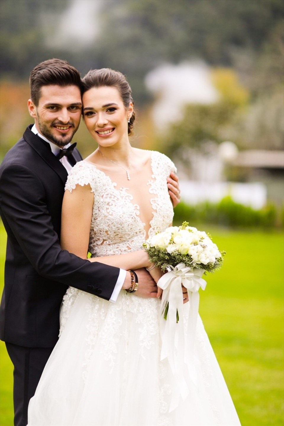 Milli futbolcu Okay Yokuşlu ile Melisa Kerman evlendi - 2