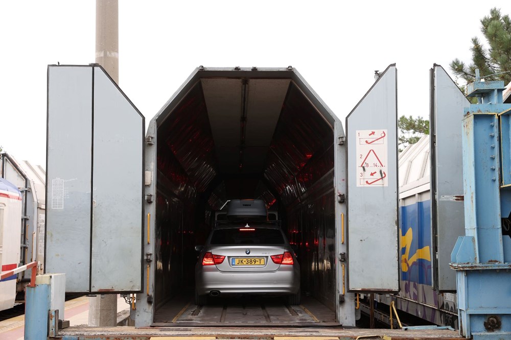 Gurbetçiler arabalı trenle dönüyor | Edirne’den Avusturya’ya 35 saatlik yolculuk - 10