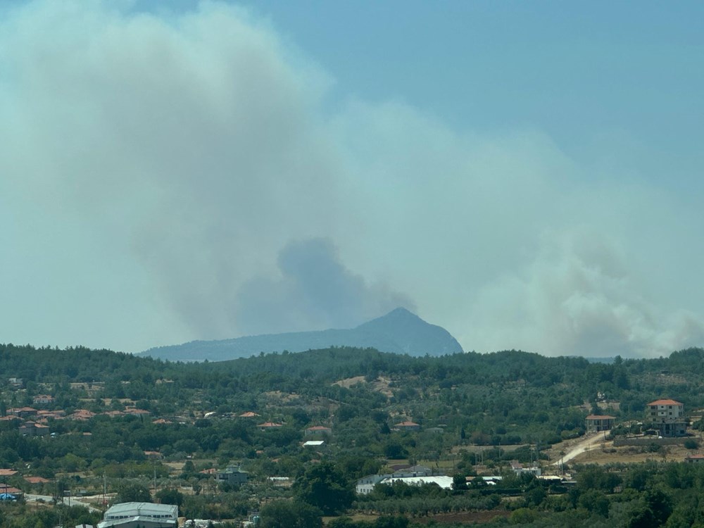 Muğla, İzmir ve Antalya’da orman yangını: Alevler hızla yayıldı - 3