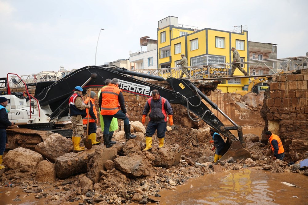 Selde kaybolan 3 kişi aranıyor - 2