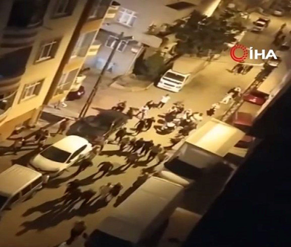 Esenyurt’ta “halay başı” kavgası | Sokakta birbirlerine girdiler - 1