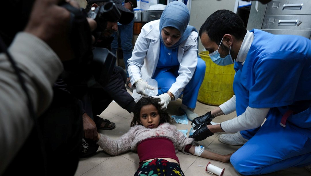 Gazze'de sağlık krizi: Yetersiz beslendikleri için yaraları iyileşmiyor