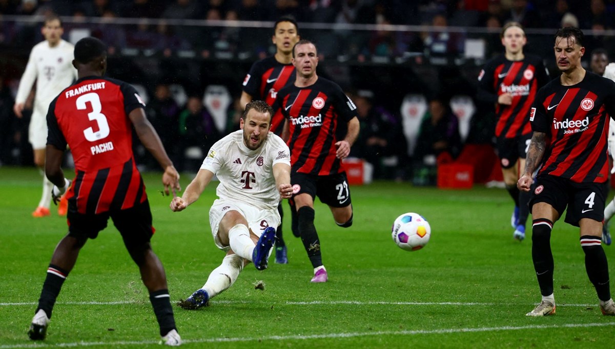 Bayern Münih deplasmanda Eintracht Frankfurt'a 5-1 yenildi