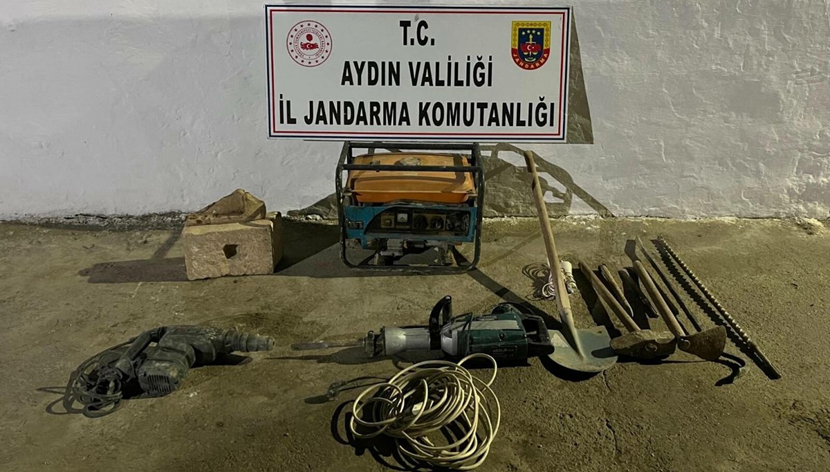 Tarihi eser ararken suçüstü yakalandılar Tarihi eser ararken suçüstü yakalandılar