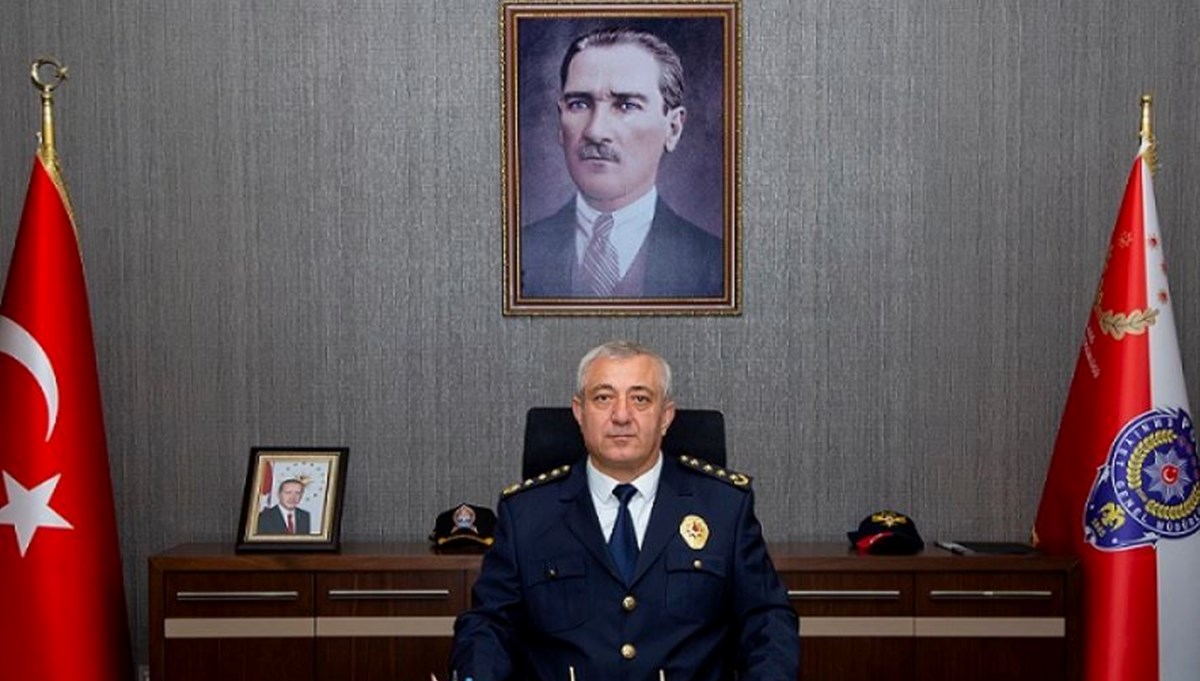 Celal Sel kimdir? Yeni İzmir İl Emniyet Müdürü Celal Sel'in hayatı ve daha önceki görevleri hakkında bilgiler Celal Sel kimdir? Yeni İzmir İl Emniyet Müdürü Celal Sel'in hayatı ve daha önceki görevleri hakkında bilgiler