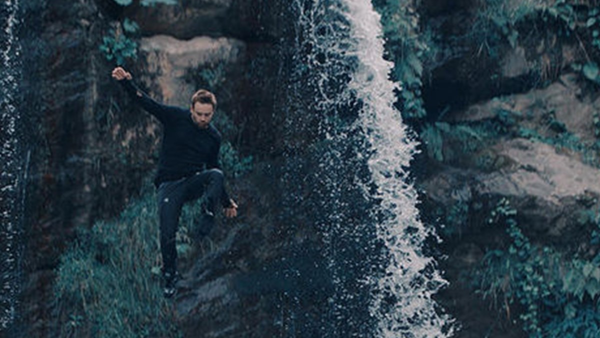 Murat Dalkilic 15 Metreden Atladi Magazin Haberleri Ntv