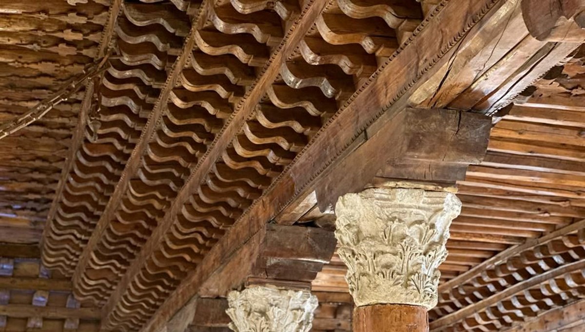 UNESCO listesine eklenen ahşap direkli camilere bilimsel koruma UNESCO listesine eklenen ahşap direkli camilere bilimsel koruma