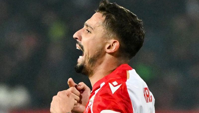 İstenmeyen adamdı, Rade Krunic şov yaptı!