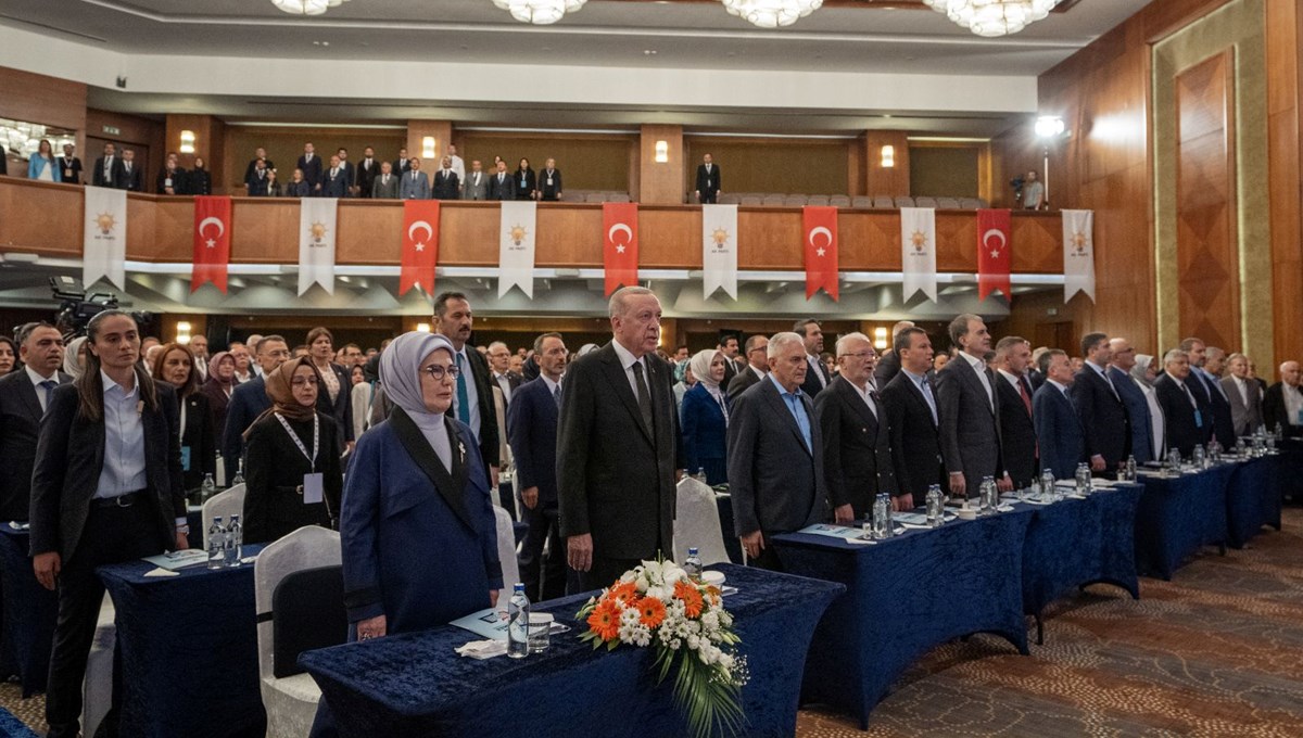 AK Parti'nin kongre takvimi netleşiyor AK Parti'nin kongre takvimi netleşiyor