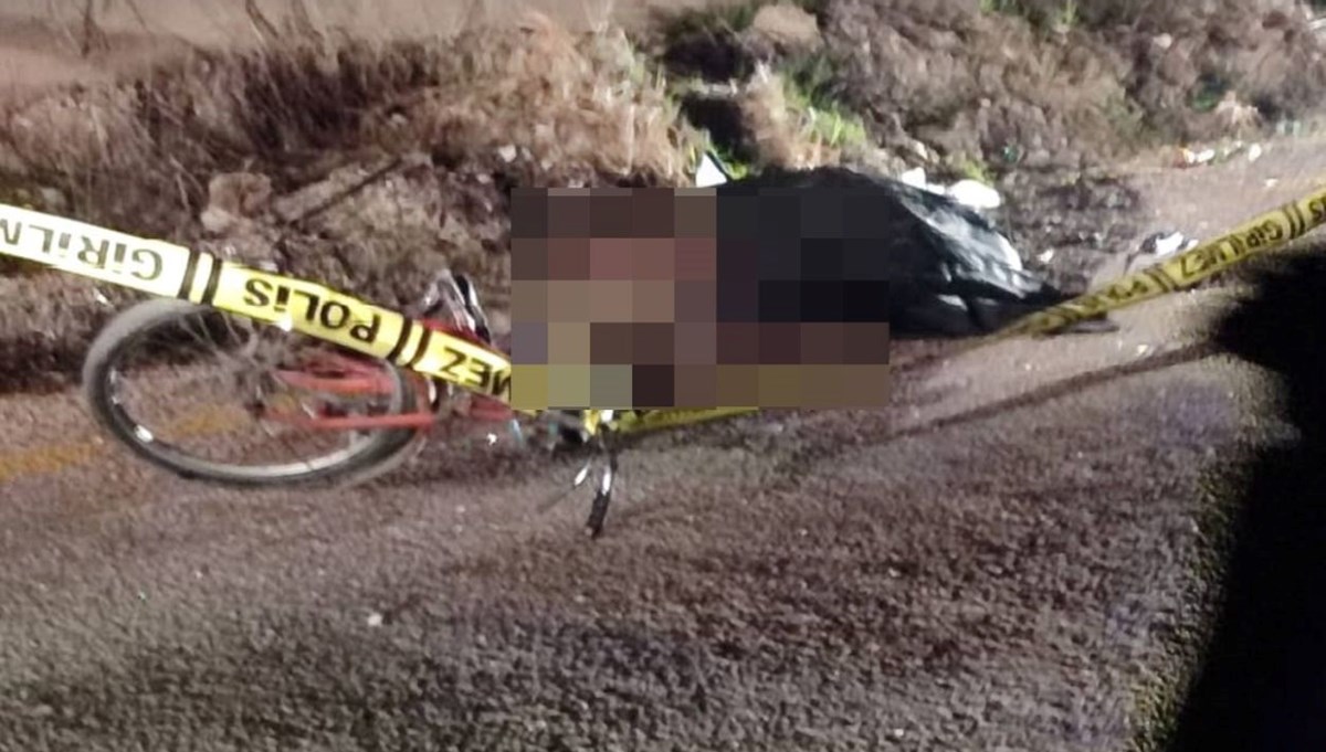 Tarsus'ta bisiklet ile motosiklet çarpıştı: 1 ölü, 1 yaralı Tarsus'ta bisiklet ile motosiklet çarpıştı: 1 ölü, 1 yaralı