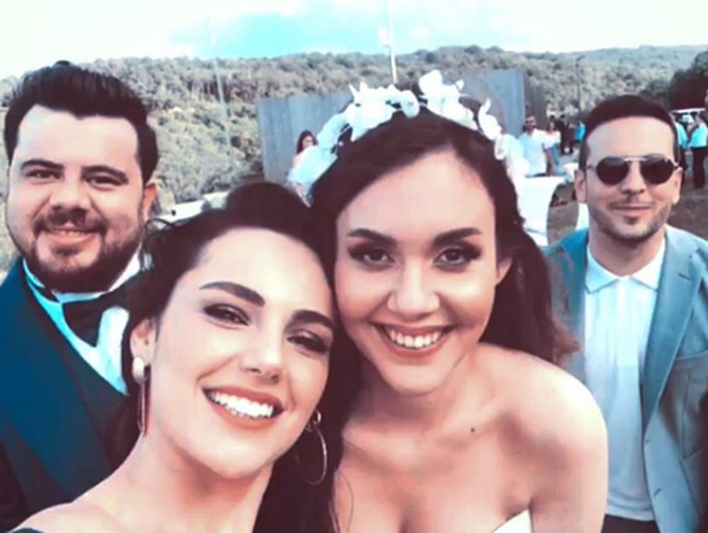 Eser Yenenler Ile Berfu Yildiz Evlendi Dugune Unlu Akini Magazin Haberleri Ntv