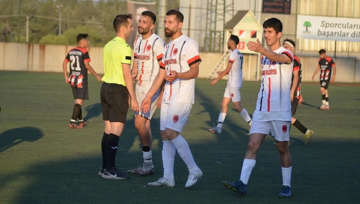Türk sanılan futbolcu Suriyeli çıkınca şampiyonluk gitti Türk sanılan futbolcu Suriyeli çıkınca şampiyonluk gitti