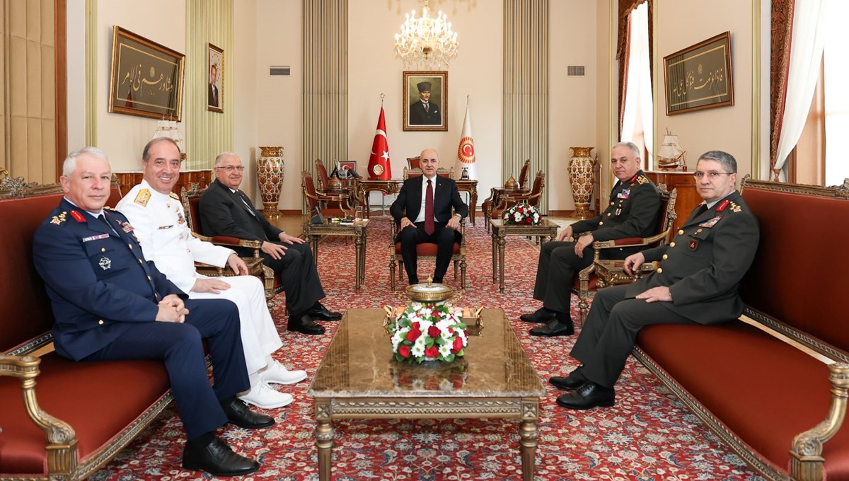 Komutanlardan Meclis Başkanı'na ziyaret