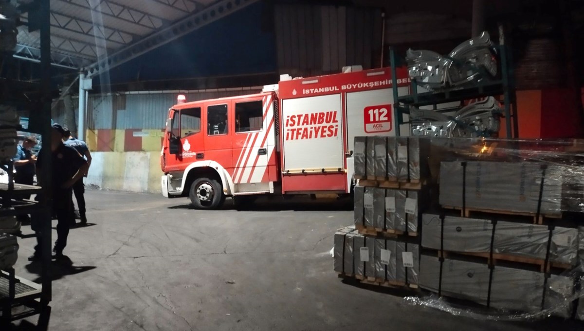 Pendik'te iş kazası: İşçinin makineye sıkışan eli koptu Pendik'te iş kazası: İşçinin makineye sıkışan eli koptu