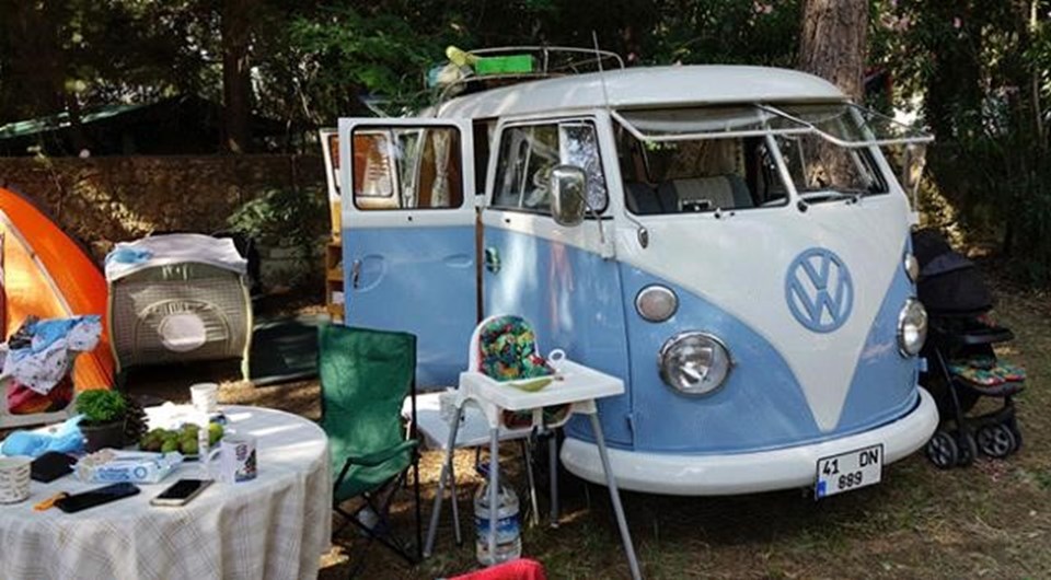 1966 model Volkswagen minibüsüyle kampların ilgi odağı oldu - 1