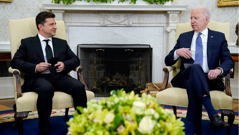 ABD Başkanı Biden, Ukrayna Devlet Başkanı Zelenski ile telefonda görüştü