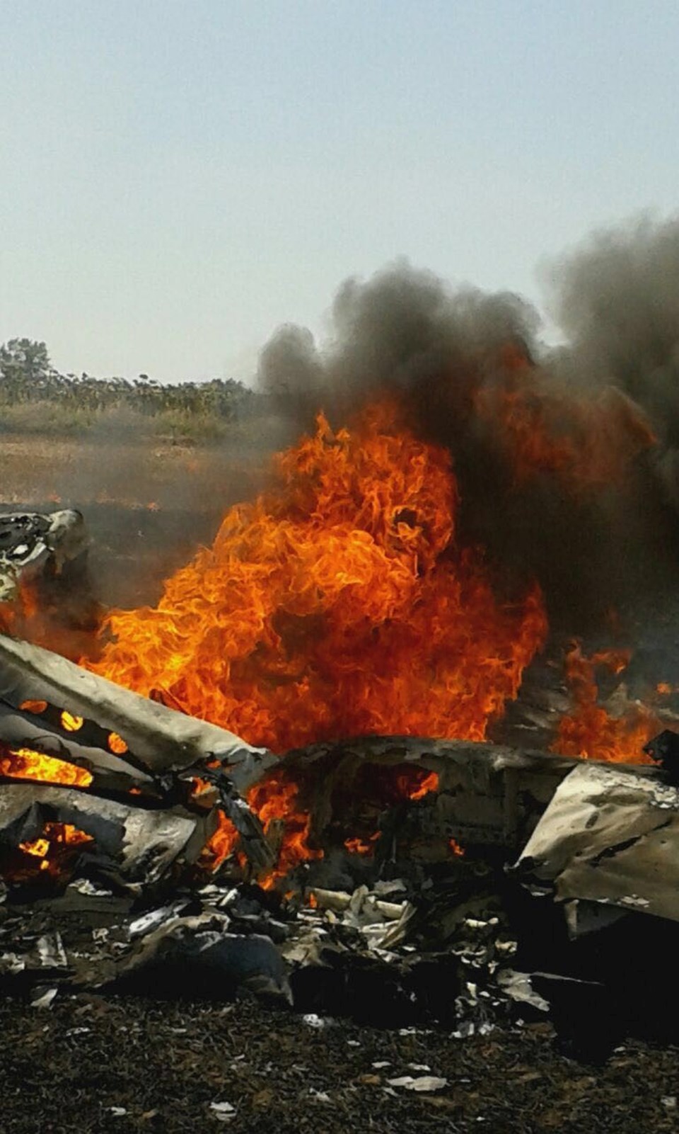 Tekirdağ'da eğitim uçağı düştü: 2 ölü - 1