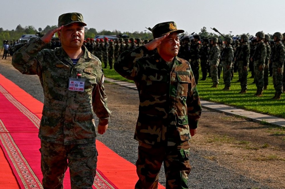 Çin savaşa hazır mı? Hayalet uçaklar ve hipersonik silahlar dünyanın en büyük ordusunun karşısında - 7