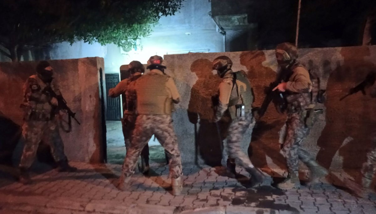 Mersin'de 'güven' operasyonu: 17 gözaltı kararı