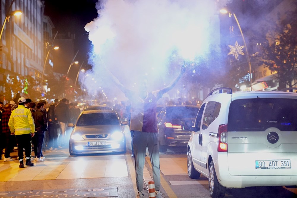 Galatasaray şampiyon oldu taraftar sokağa döküldü - 9