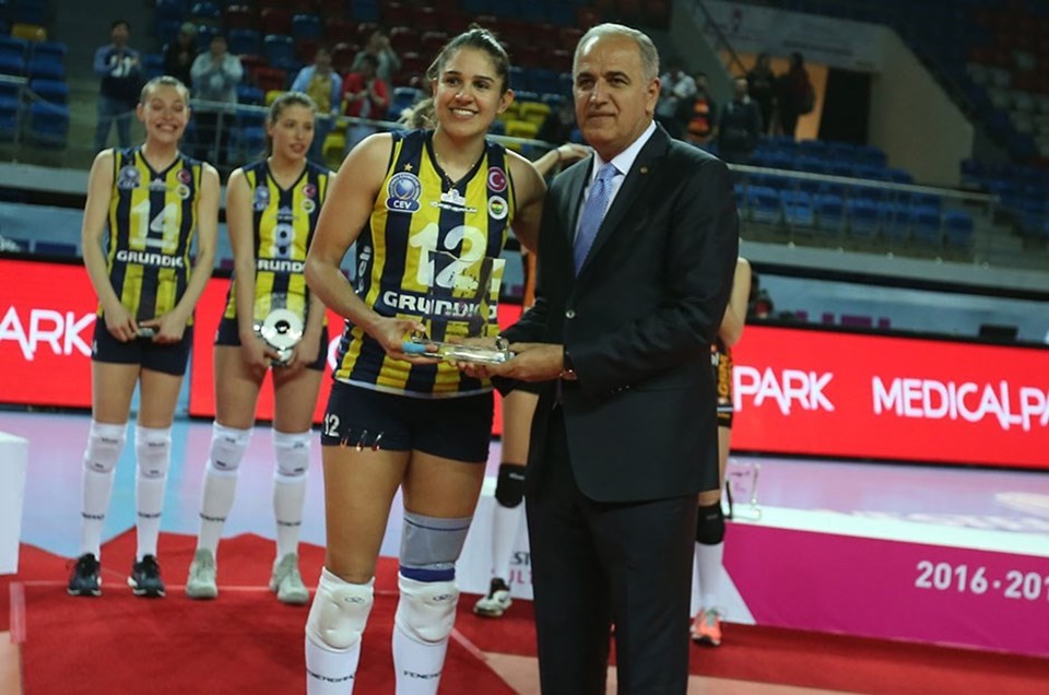 Fenerbahçe 2016-2017 sezonunu şampiyon tamamladı - 1